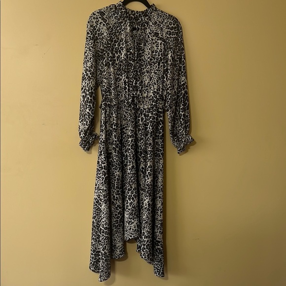 Banana Republic Black and White Asymmetrical Ruched Sundress - Picture 1 of 11